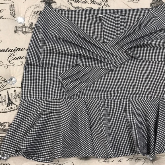 WAYF Sanders Ruffle Miniskirt - Picture 8 of 8